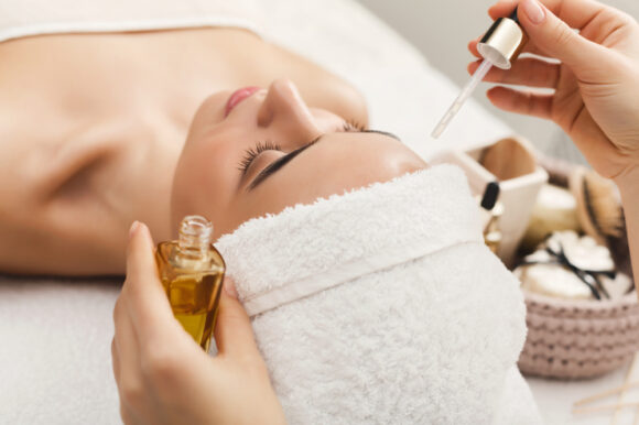 3 Reasons why Organic Facials are Better